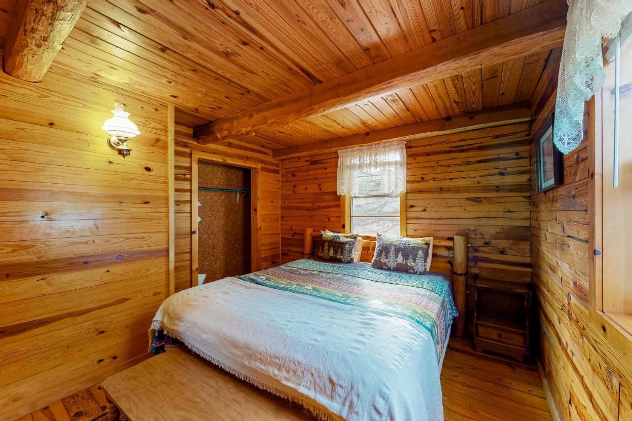 Charlie'S Ol' Fishing Cabin Eureka Springs Εξωτερικό φωτογραφία