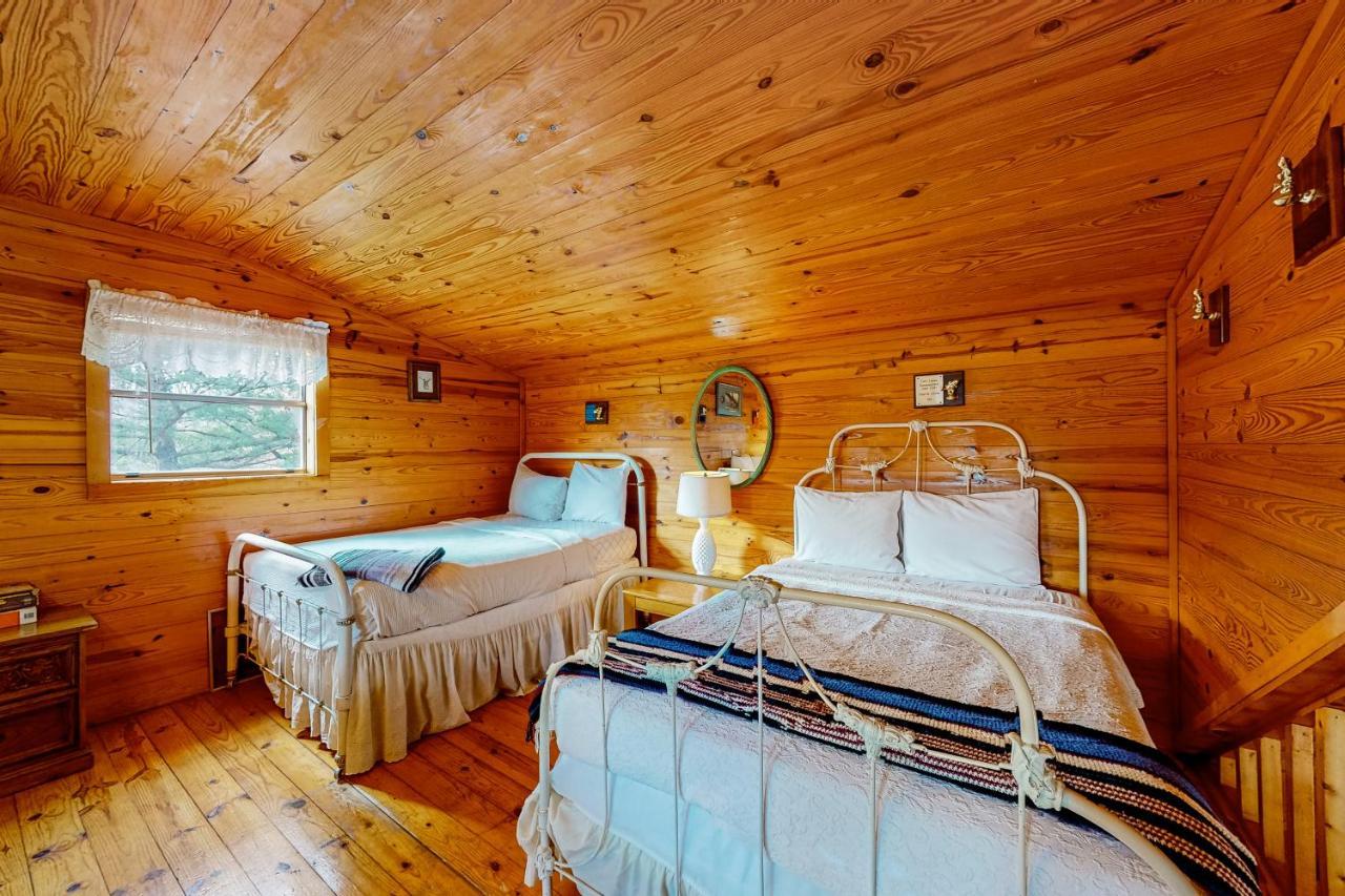 Charlie'S Ol' Fishing Cabin Eureka Springs Εξωτερικό φωτογραφία